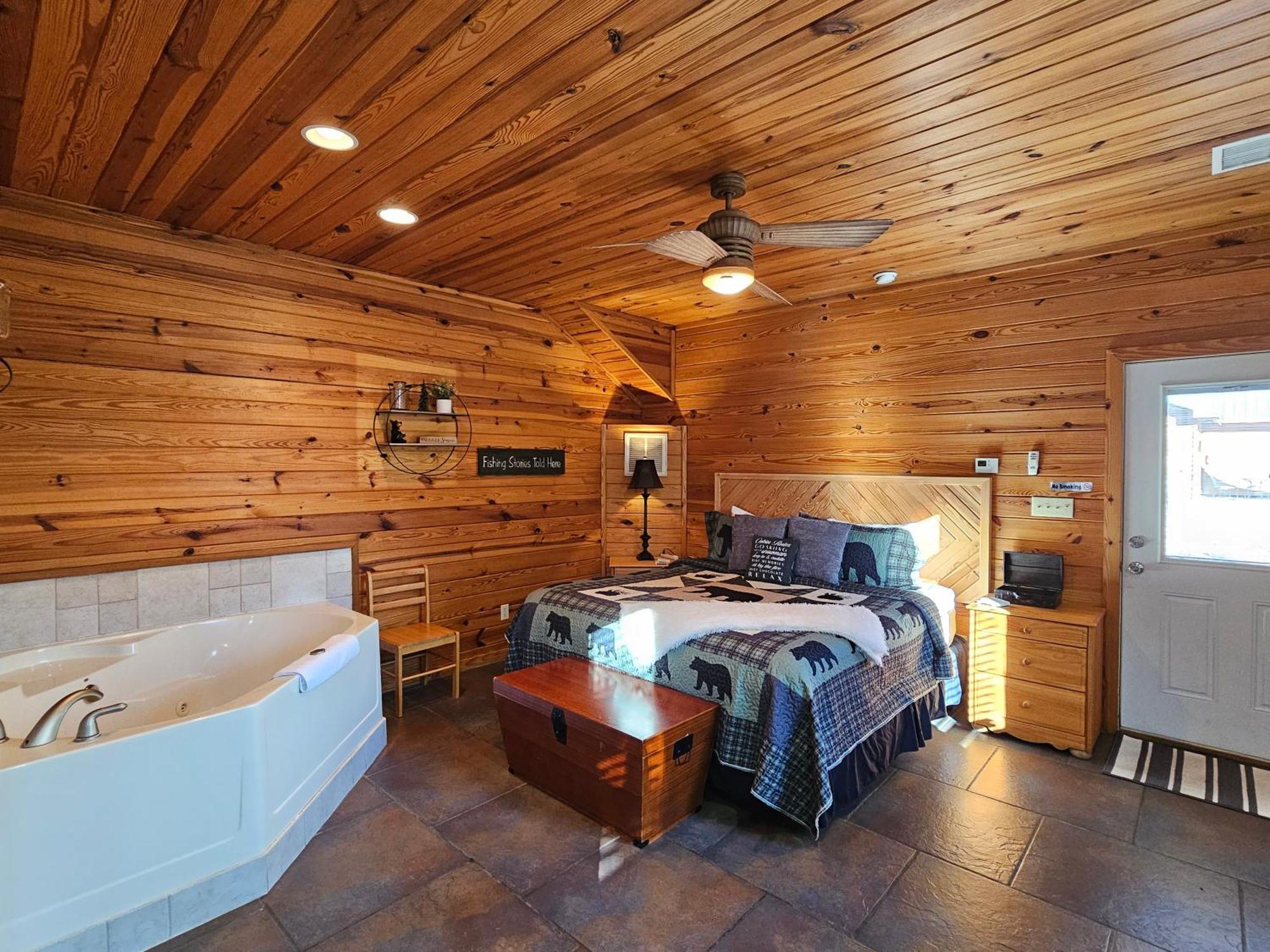 5 Min To Beaver Lake-King Bed-Fire Pit-Jetted Tub #2 Eureka Springs Bagian luar foto